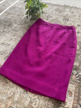 RARE The Limited Fuchsia Pencil Skirt